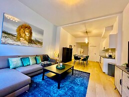 One Lux Stay near Fashion District