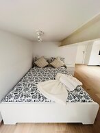 One Lux Stay near Fashion District