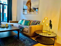 One Lux Stay near Fashion District