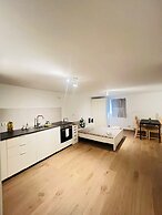 One Lux Stay near Fashion District