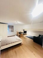 One Lux Stay near Fashion District