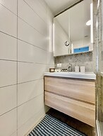 One Lux Stay near Fashion District