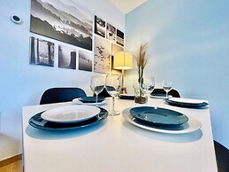 One Lux Stay near Fashion District