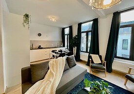 One Lux Stay near Fashion District