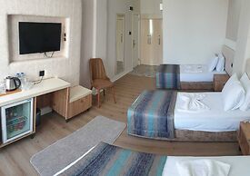 Grand Boss Suit Hotel