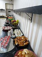 Grand Boss Suit Hotel