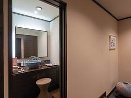 Isoarukinoyuyado Ushiogumo