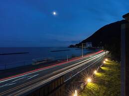 Isoarukinoyuyado Ushiogumo