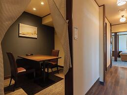 Isoarukinoyuyado Ushiogumo