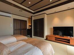 Isoarukinoyuyado Ushiogumo