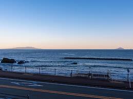 Isoarukinoyuyado Ushiogumo