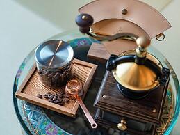 Isoarukinoyuyado Ushiogumo