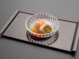 Isoarukinoyuyado Ushiogumo