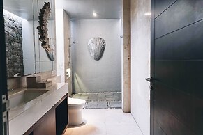 Villa Ambergris by Nakula