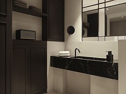 Ezio Bo Luxury Living