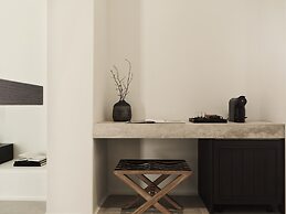 Ezio Bo Luxury Living