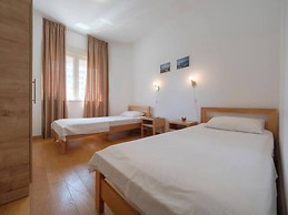 Seaside Rest Apartments