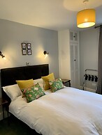 Squirrel Away Apartment Crieff