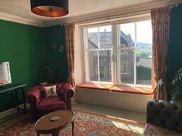 Squirrel Away Apartment Crieff