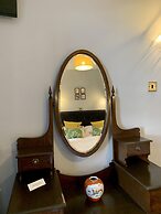 Squirrel Away Apartment Crieff