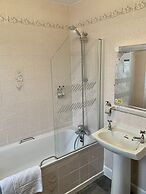 Squirrel Away Apartment Crieff