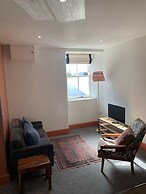 Squirrel Away Apartment Crieff