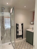 Squirrel Away Apartment Crieff