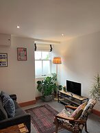Squirrel Away Apartment Crieff