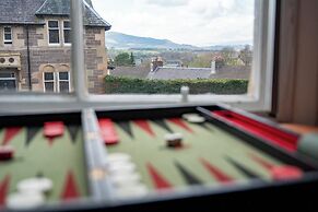 Squirrel Away Apartment Crieff