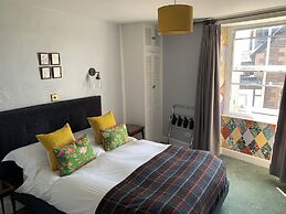 Squirrel Away Apartment Crieff