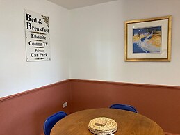 Squirrel Away Apartment Crieff