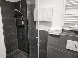 Davin City Apartments