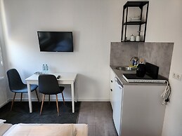 Davin City Apartments