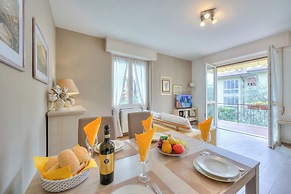 Elena Apart-balcony & Parking Private