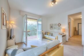 Elena Apart-balcony & Parking Private