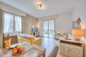 Elena Apart-balcony & Parking Private
