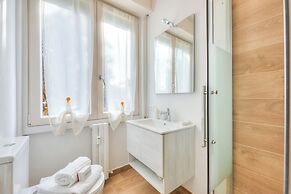 Elena Apart-balcony & Parking Private