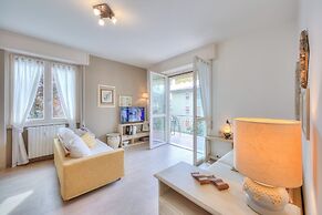 Elena Apart-balcony & Parking Private