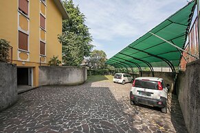 Elena Apart-balcony & Parking Private