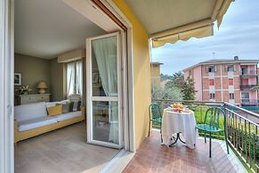 Elena Apart-balcony & Parking Private