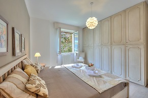 Elena Apart-balcony & Parking Private