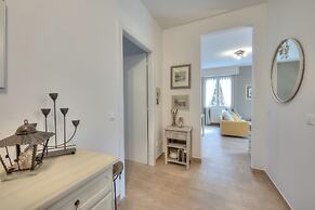 Elena Apart-balcony & Parking Private