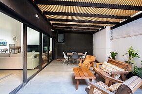 Cozy 2BDR with Parking