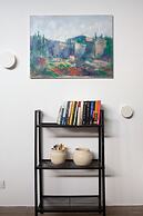 Cozy 2BDR with Parking