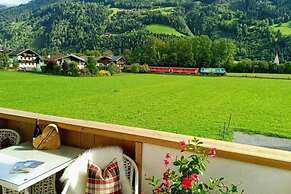 Apartment in Aschau im Zillertal