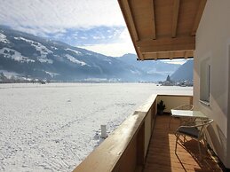 Apartment in Aschau im Zillertal