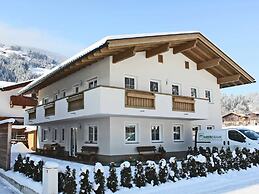 Apartment in Aschau im Zillertal