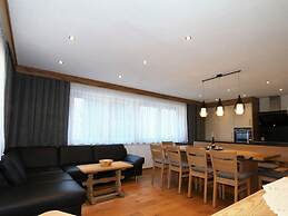 Beautiful Holiday Flat in Krimml Near Waterfalls