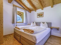 The Stubai Lodge - Modern Living With Garden & Mountain View