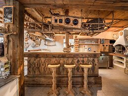 Quaint Alpine hut in the Stubaital With Sauna